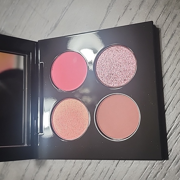 Pat McGrath Labs Divine Rose Luxe Quad: Eternal Eden-BNWT - Picture 3 of 5